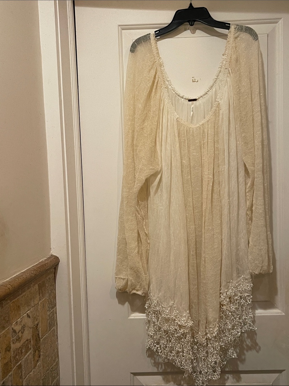 Cream Lace-Trim Long Sleeve Women's Top